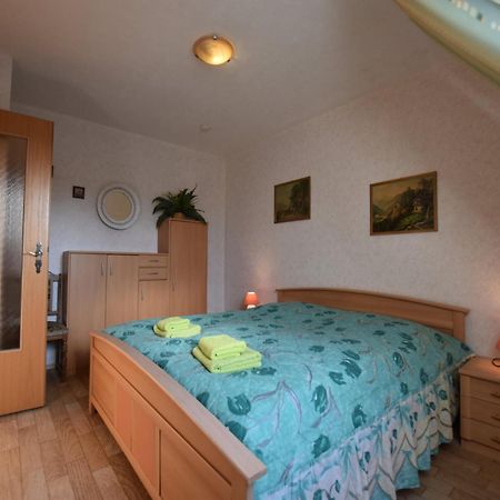 Snug Apartment In Kr Pelin Germany Klein Nienhagen Esterno foto